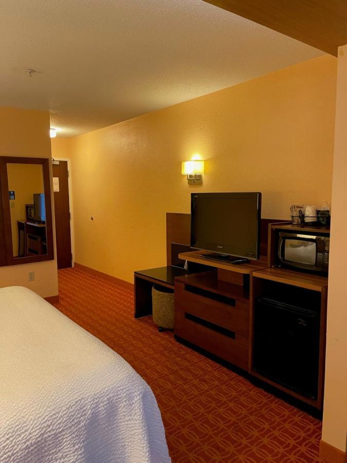 Baymont By Wyndham Chambersburg Exterior foto