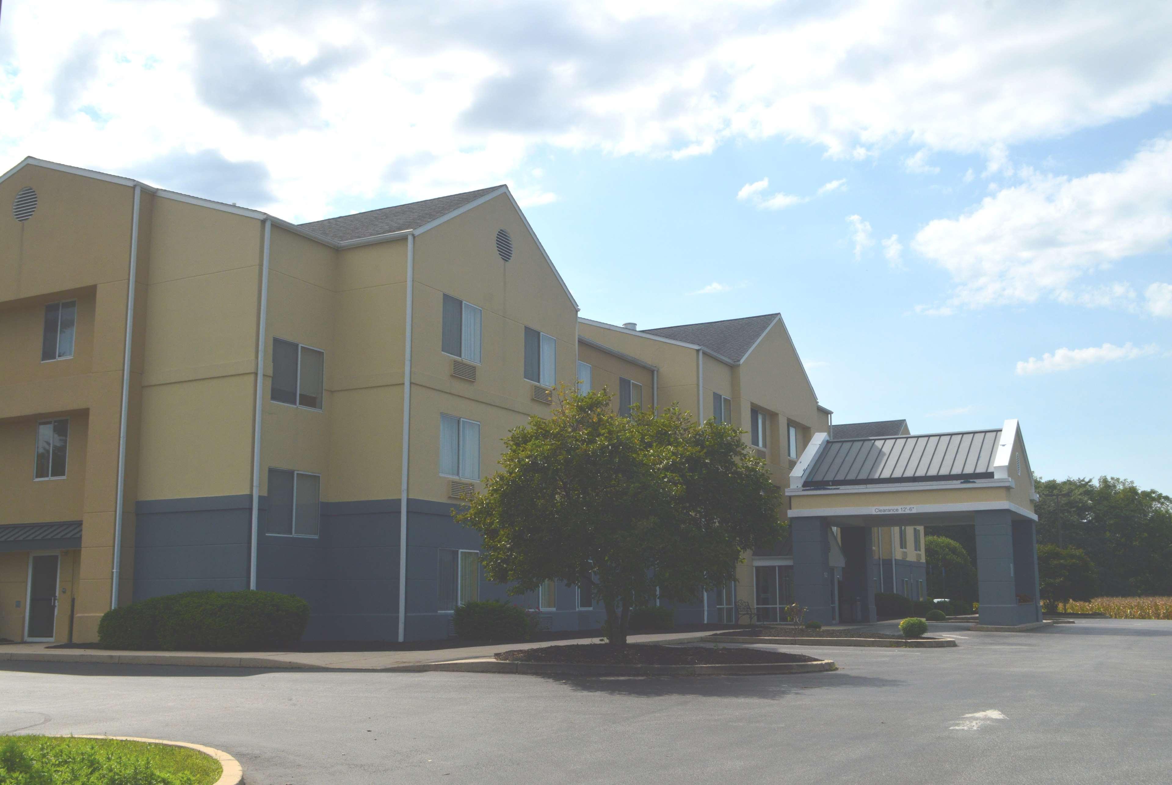 Baymont By Wyndham Chambersburg Exterior foto